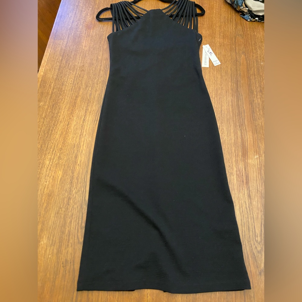 Shelby and Palmer strappy bodycon dress size small
